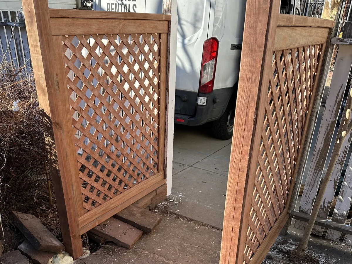 Custom Wood Fence and Arched Gate project photo 2 in Boulder